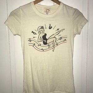 Adorable pinup tee